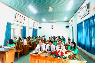 TRƯỜNG THCS NGUYỄN TẤT THÀNH TỔ CHỨC HỘI NGHỊ VIÊN CHỨC, NGƯỜI LAO ĐỘNG NĂM HỌC 2025-2026