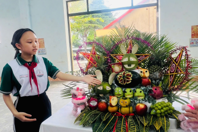 Sôi nổi các hoạt động vui Tết Trung thu của Liên đội Trường  THCS Nguyễn Tất Thành